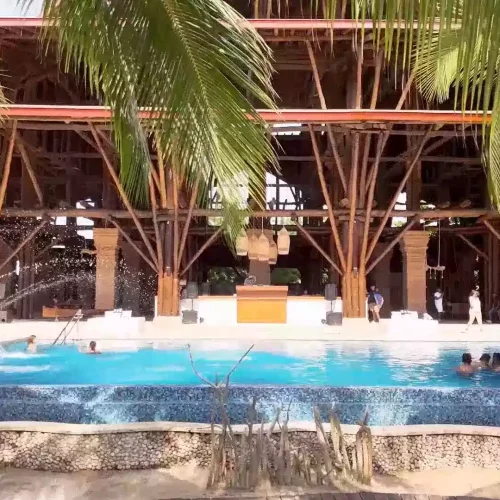 videoframe_25100 (2)